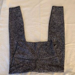 LULULEMON SPECKLED LEGGINGS — SIZE 6 (SMALL)